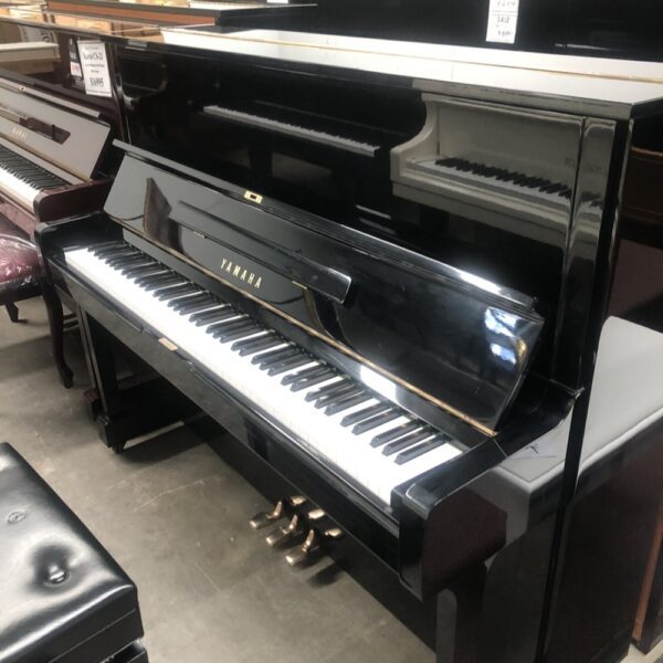 Yamaha U1H